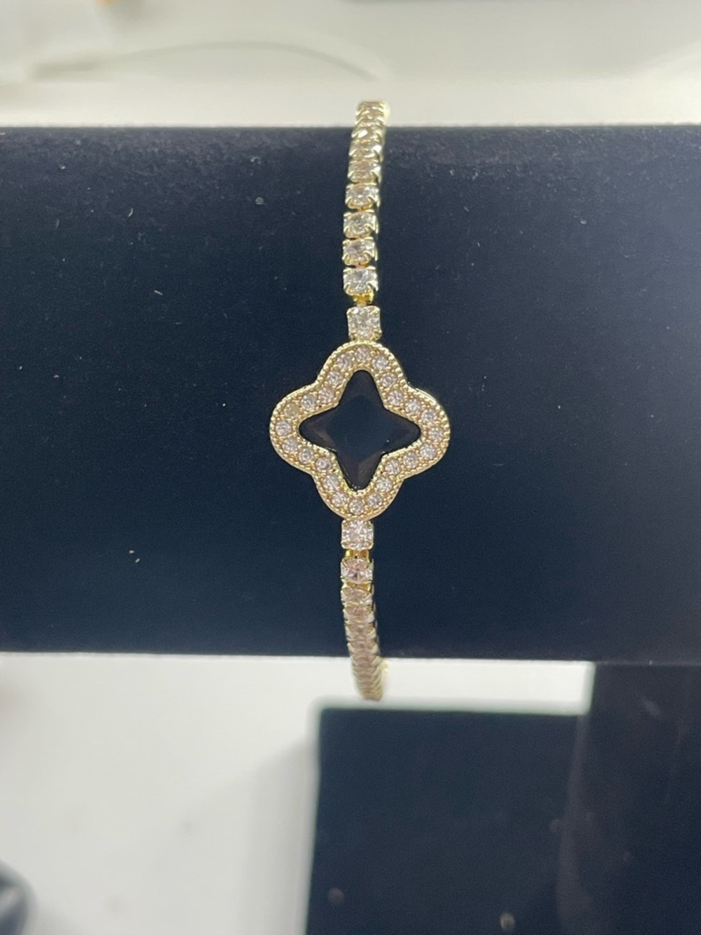 18k Gold Clover Bracelet with Black Onyx Center and Pavé Accents - Picture 3 of 6